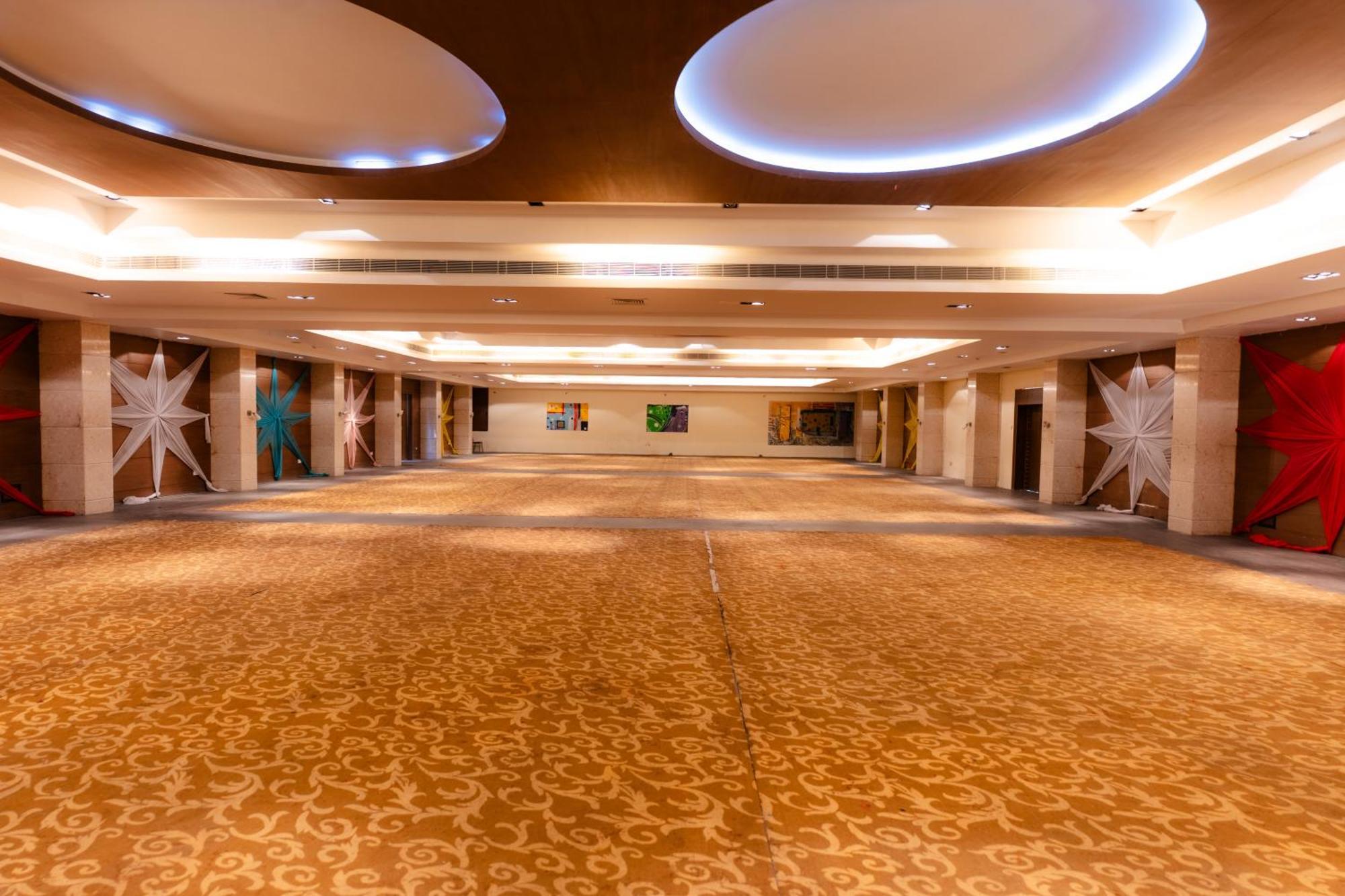 Hotel The Sky Imperial, Udajpur Zewnętrze zdjęcie