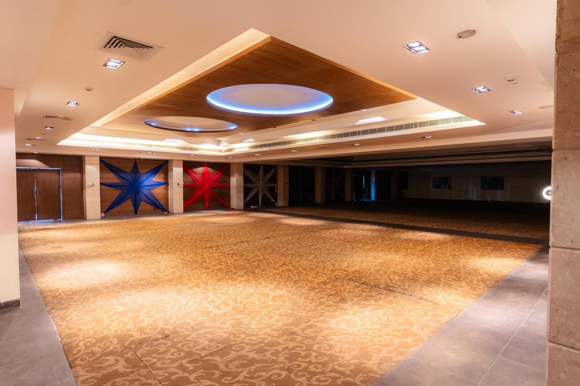 Hotel The Sky Imperial, Udajpur Zewnętrze zdjęcie