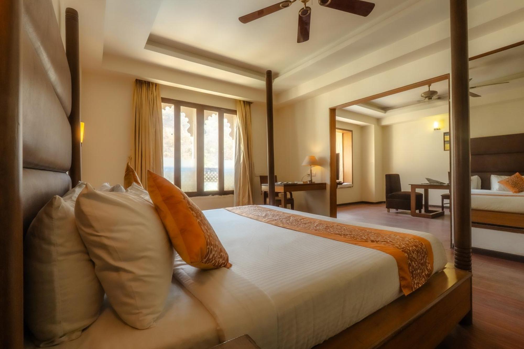 Hotel The Sky Imperial, Udajpur Zewnętrze zdjęcie
